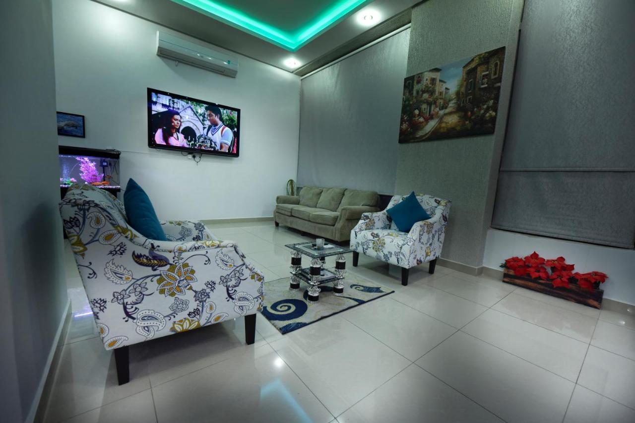 Heidelberg Apartment Kuwait City Екстер'єр фото